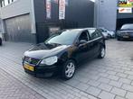 Volkswagen Polo 1.4-16V Comfortline 3e Eigenaar! Airco NAP A, Voorwielaandrijving, Gebruikt, 4 cilinders, Zwart