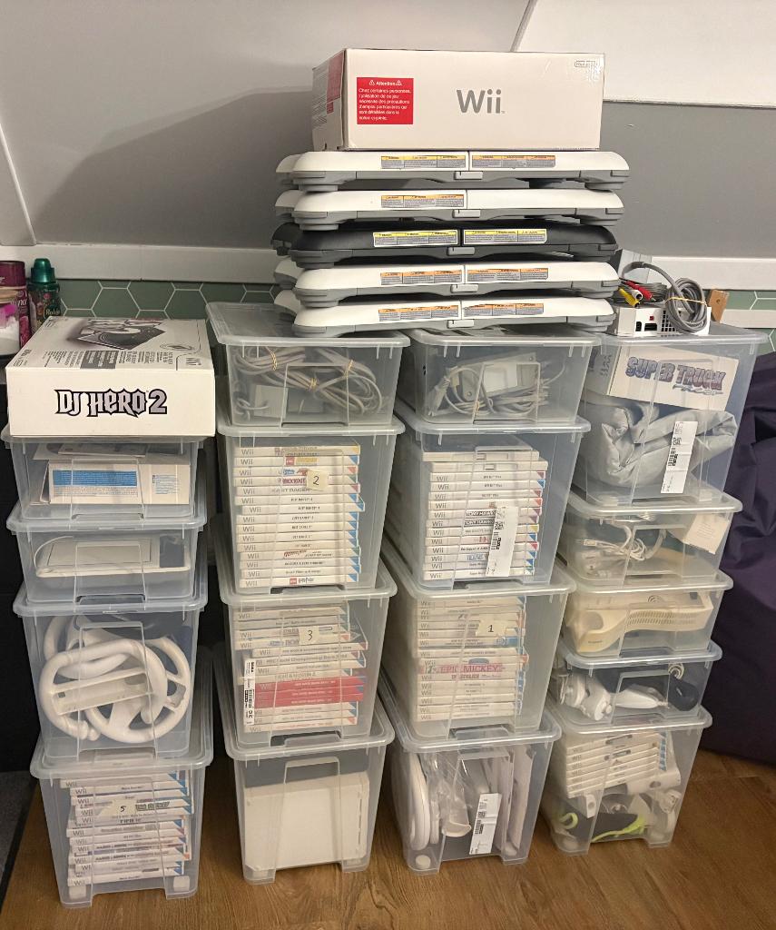 Enorme Wii Collectie: 150+ Games (Inazuma/Mario)& 9 Consoles, Spelcomputers en Games, Ophalen, Gebruikt, Met 3 controllers of meer