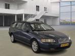 Volvo V70 2.4 Momentum, Auto's, Volvo, Blauw, Leder en Stof, 2435 cc, Euro 4