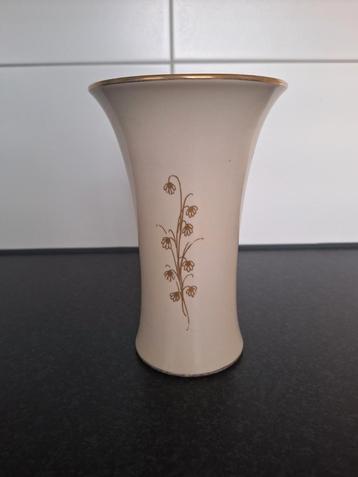 Vaas van Zenith Gouda 1180 vintage, beige met goudkleur. beschikbaar voor biedingen