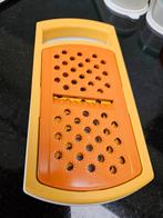 Tupperware rasp met snijplankje, Ophalen of Verzenden, Zo goed als nieuw, Geel, Overige typen