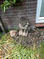 Leeuw tuinbeeld, Ophalen