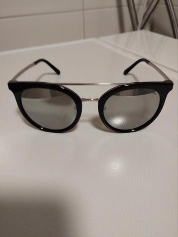 Michael Kors model MK2056 IIa dames zonnebril (32716G) beschikbaar voor biedingen