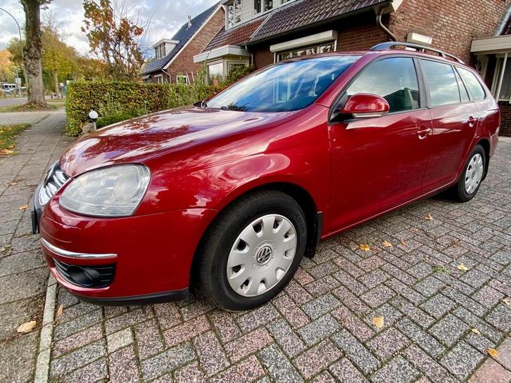 Volkswagen Golf 1.6 75KW Variant 2007 Rood, Auto's, Volkswagen, Particulier, Golf, Benzine, C, Stationwagon, Handgeschakeld, Geïmporteerd