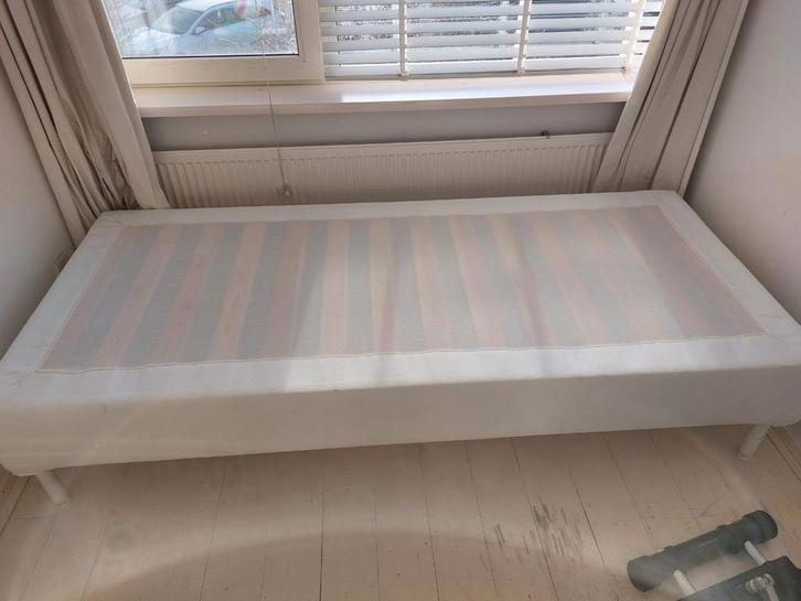 Bedframe 90x200 - Eenpersoonsbed Ikea Espevār, Huis en Inrichting, Slaapkamer | Bedden, Gebruikt, Eenpersoons, 90 cm, 200 cm, Hout