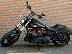 Matt Zwarte Harley-Davidson Dyna Streetbob !, LED Verlichting, 2 cilinders, Chopper, Bedrijf