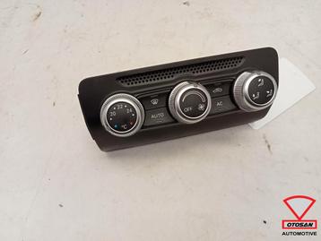 Audi A1 8X Kachel Bedieningspaneel 8X0820043B beschikbaar voor biedingen
