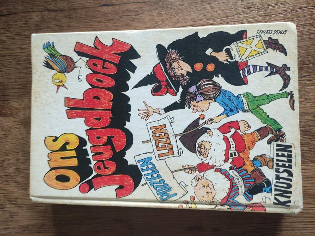 Ons Jeugdboek - Lezen, Puzzelen, Knutselen, Ophalen