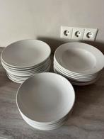 Mooi Dille Kamille servies 8x diep 8x pasta x10 dinerbord, Antiek en Kunst, Ophalen