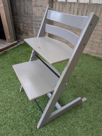 Stokke triptrap stoel grijs beschikbaar voor biedingen