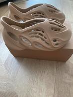 Yeezy Foam Runner maat 38 kleur OCHRE, Overige kleuren, Verzenden, Sportschoenen, Gedragen