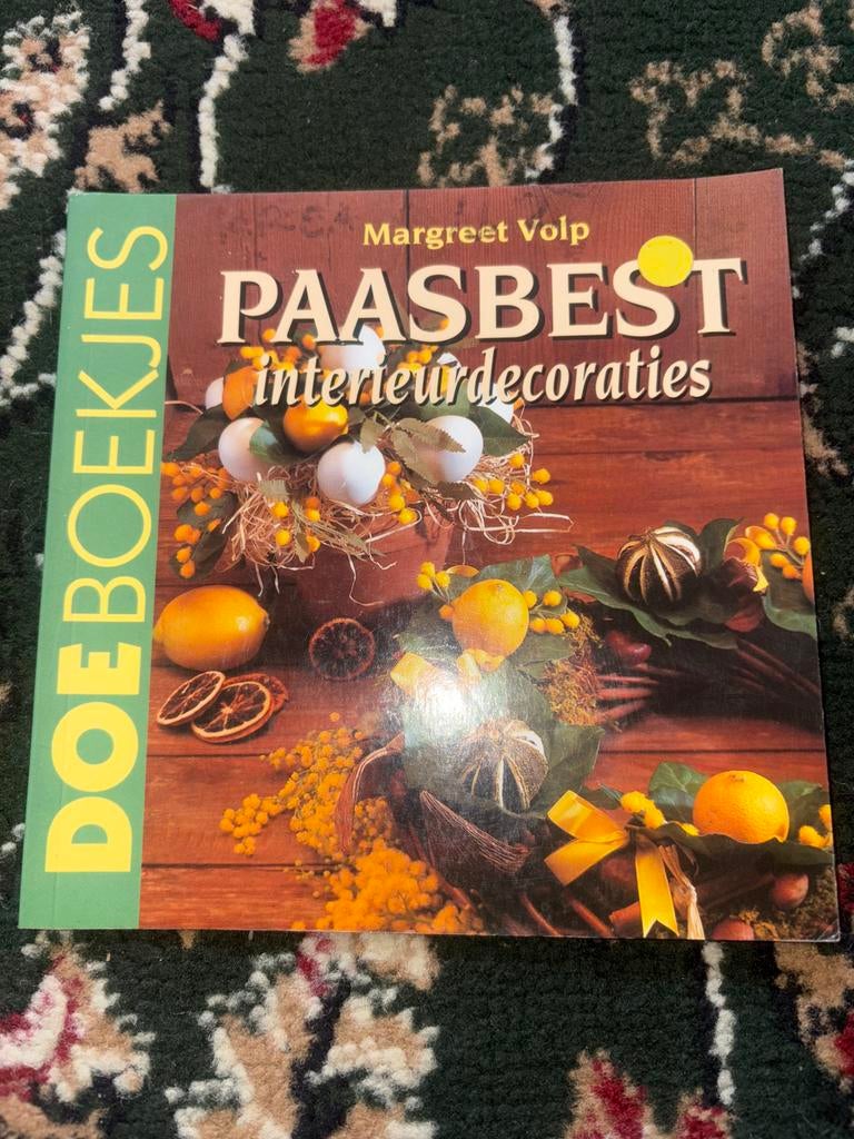 Paasbest Interieurdecoraties - Margreet Volp, Boeken, Hobby en Vrije tijd, Ophalen of Verzenden, Gelezen, Scrapbooking en Knutselen
