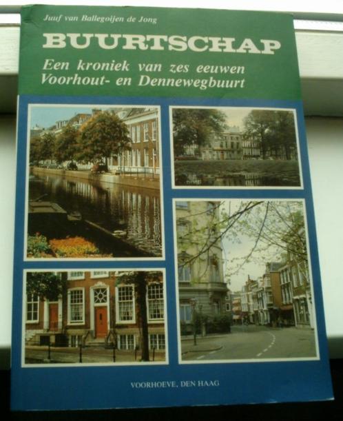 Zes eeuwen Voorhout- en Dennewegbuurt(ISBN 9029707542)., Boeken, Geschiedenis | Stad en Regio, Zo goed als nieuw, 20e eeuw of later