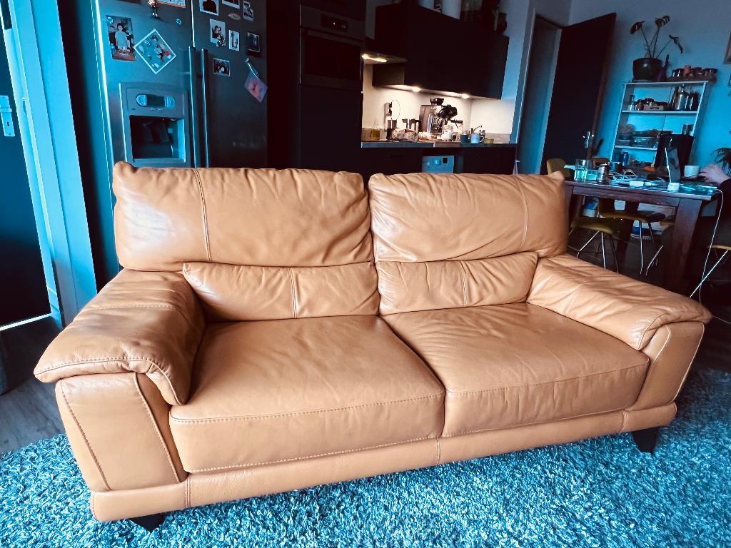 Bank okergeel nepleer gratis ophalen!, Huis en Inrichting, Banken | Bankstellen, Ophalen, Overige materialen, Gebruikt, 150 tot 200 cm