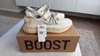 Yeezy boost 350 v2 light maat 48 deadstock, Kleding | Heren, Schoenen, Ophalen of Verzenden, Zo goed als nieuw, Overige kleuren
