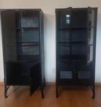 2 zwart metalen kasten, Huis en Inrichting, Kasten | Vitrinekasten, Ophalen, Minder dan 50 cm, Gebruikt, Minder dan 100 cm