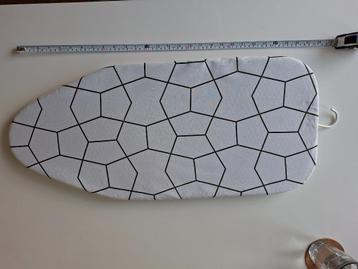 Strijplank (+strijkijzer) Tafelmodel beschikbaar voor biedingen