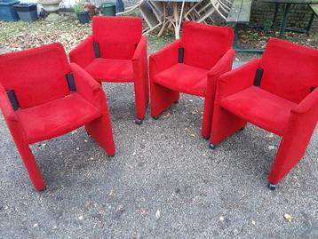 Rode lounge Stoelen beschikbaar voor biedingen
