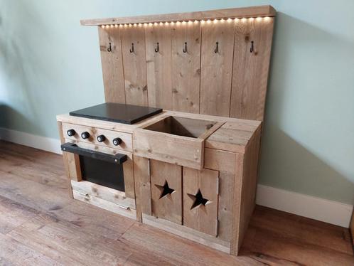 Speelkeuken van steigerhout met lampjes, Kinderen en Baby's, Speelgoed | Speelkeukens, Gebruikt, Speelkeuken, Hout, Ophalen