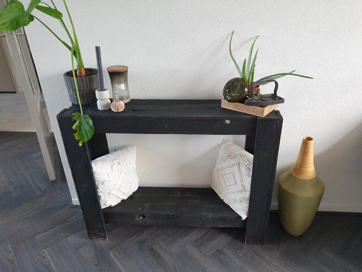 Handgemaakte sidetable, Huis en Inrichting, Tafels | Sidetables, Ophalen