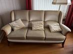 klassieke crèmekleurige bank, Huis en Inrichting, Ophalen, Hout, Gebruikt, Klassiek