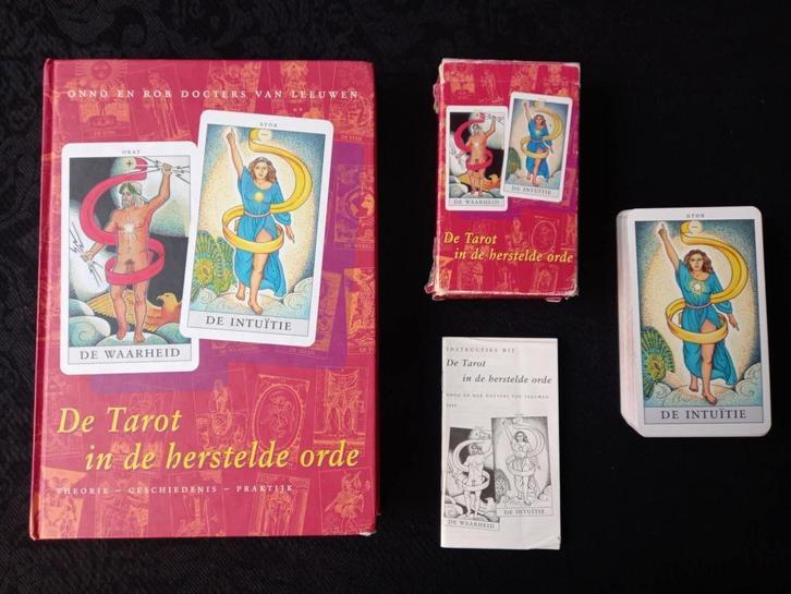 De Tarot in de Herstelde Orde Boek en 80 Kaarten, Boeken, Esoterie en Spiritualiteit, Zo goed als nieuw, Overige typen, Tarot of Kaarten leggen