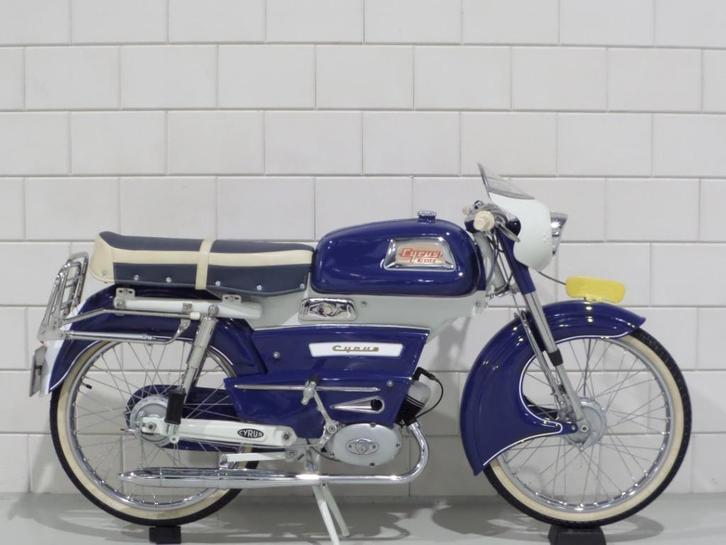 Cyrus Supersport Zeldzaam In concoursstaat! 1964, Fietsen en Brommers, Brommers | Oldtimers, Overige merken, Maximaal 45 km/u
