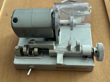 Bergeon horlogemaker bandzaagmachine  beschikbaar voor biedingen