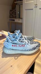 Yeezy zebra sneakers dames, Kleding | Dames, Schoenen, Ophalen of Verzenden, Gedragen, Zwart, Sneakers of Gympen