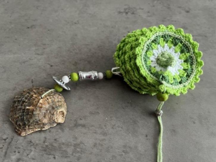 Haakpatroon windspinner decoratie feest, Hobby en Vrije tijd, Breien en Haken, Nieuw, Haken, Patroon of Boek, Verzenden