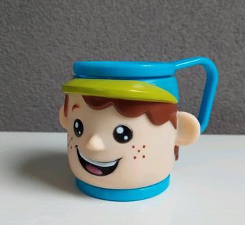IJsbeker met handvat drinkbeker kind beker beschikbaar voor biedingen
