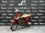 Vespa LXV | Candy Apple Red | Brom | 2015 | 4885 km | 1 eig, Overige modellen, ., Maximaal 45 km/u, Ophalen of Verzenden