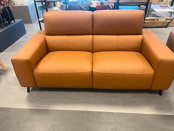 Hender & Hazel 2,5-zitsbank Caluso, Huis en Inrichting, Banken | Bankstellen, Zo goed als nieuw, 200 tot 250 cm, 75 tot 100 cm