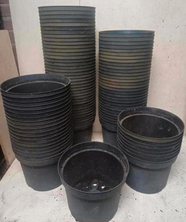 Kweekpotten 5 liter, Tuin en Terras, Bloembakken en Plantenbakken, Gebruikt, Kunststof, Minder dan 30 cm, Rond, Ophalen of Verzenden