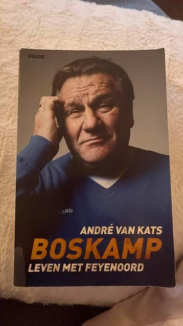Boek boskamp beschikbaar voor biedingen