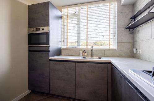 GRIJZE GREEPLOOS STRAKKE KEUKEN 2,45M X 2,54M, Huis en Inrichting, Keuken | Complete keukens, Zo goed als nieuw, Hoekkeuken, Grijs