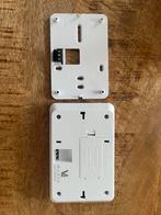 2 Thermostaten: Toon (gebruikt) & Hornbach (nieuw), Doe-het-zelf en Verbouw, Thermostaten, Ophalen of Verzenden, Slimme thermostaat