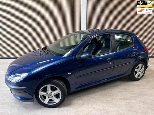 Peugeot 206 1.1 X-Design met nieuwe APK, Auto's, Peugeot, Bedrijf, Te koop, ABS, Airbags, Elektrische buitenspiegels, Startonderbreker