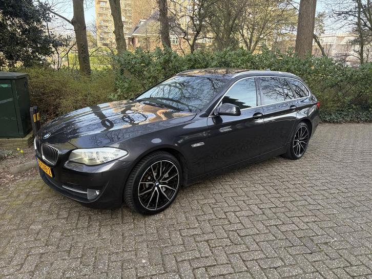 BMW 5 Serie Touring 525d High Executive (bj 2011, automaat), Auto's, BMW, Bedrijf, Te koop, 5-Serie, ABS, Airbags, Airconditioning