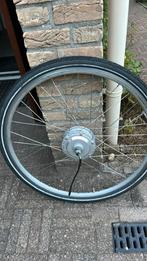Krmpstarley voorwiel motor., Fietsen en Brommers, Fietsonderdelen, Band, Algemeen, Ophalen of Verzenden, Zo goed als nieuw