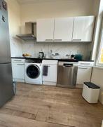 Moderne witte keuken met apparatuur, Ophalen, Gebruikt, Wit, Enkelwandige keuken