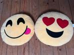 Twee leuke kussens smiley, Huis en Inrichting, Woonaccessoires | Kussens, Ophalen of Verzenden, Zo goed als nieuw, Geel, Vierkant