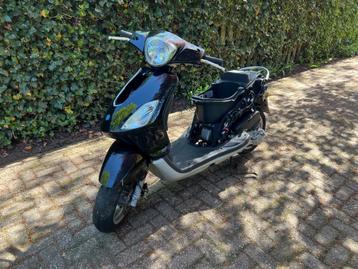Piaggio Fly RST 4T loop/ sloop/ onderdelen. 195 euro! beschikbaar voor biedingen