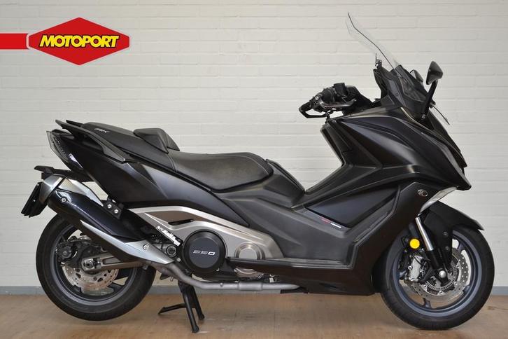 Kymco AK 550 (bj 2019), Motoren, Motoren | Overige merken, Bedrijf, Scooter, meer dan 35 kW