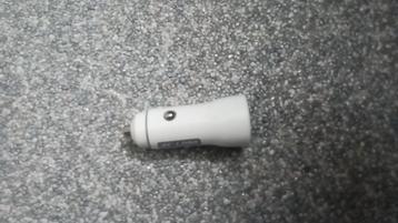 Auto oplader beschikbaar voor biedingen