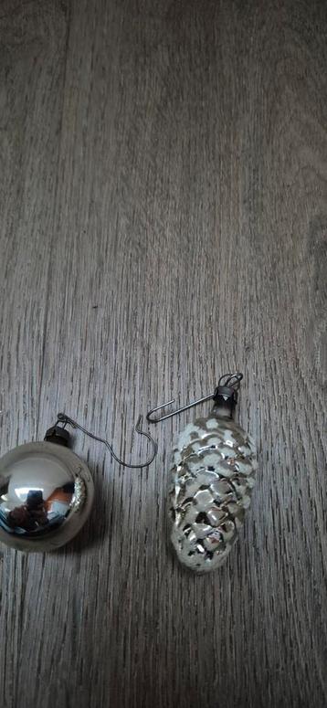 Mini vintage kerstballetjes 2 stuks beschikbaar voor biedingen