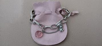 Zilveren of verzilverde schakelarmband met bedels. beschikbaar voor biedingen