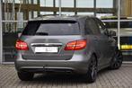 Mercedes-Benz B-klasse 180 Ambition Aut. Leder AMG Led Nav., 1325 kg, Gebruikt, 4 cilinders, Leder en Stof