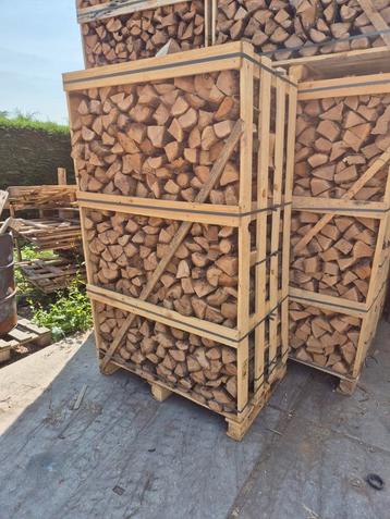 Eiken haardhout - direct stookbaar - 350euro per krat beschikbaar voor biedingen