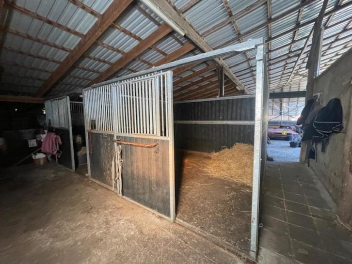 Stalling weide gang  doe het zelf stal, Dieren en Toebehoren, Stalling en Weidegang, Stalling, 2 of 3 paarden of pony's